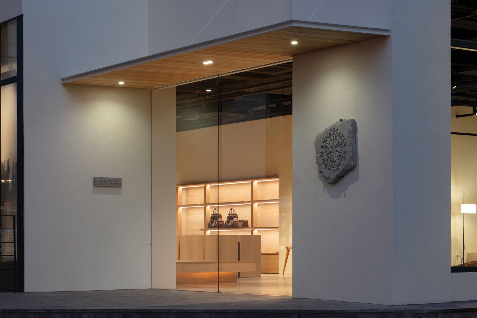 FUNFLEX signage – LAB.CRETE | 랩크리트